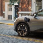 Voitures électriques : comment fonctionne la régénération d’énergie au freinage ?