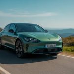 Voitures hybrides ou 100 % électriques : quel est le meilleur choix en 2024 selon votre profil d’automobiliste ?